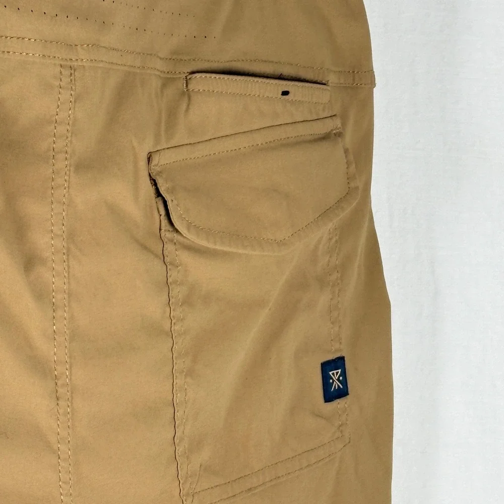 Roark Layover Trail Hybrid Adventure Shorts Khaki Tan Mens 30 Stretch Travel EUC